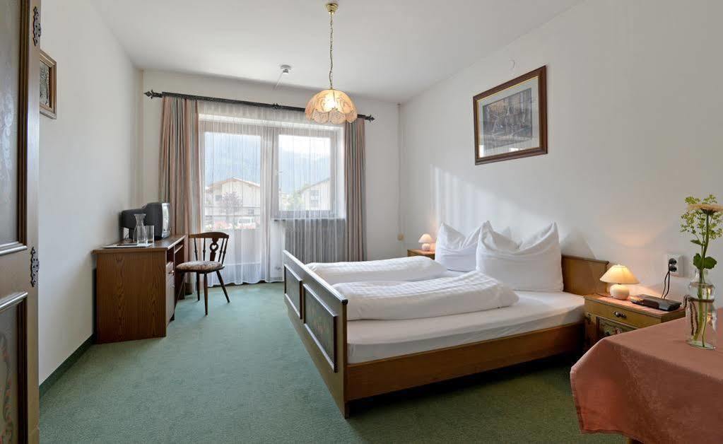 Hotel Restaurant Gradlwirt Niederndorf  外观 照片