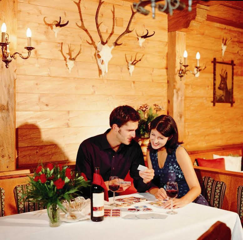 Hotel Restaurant Gradlwirt Niederndorf  外观 照片