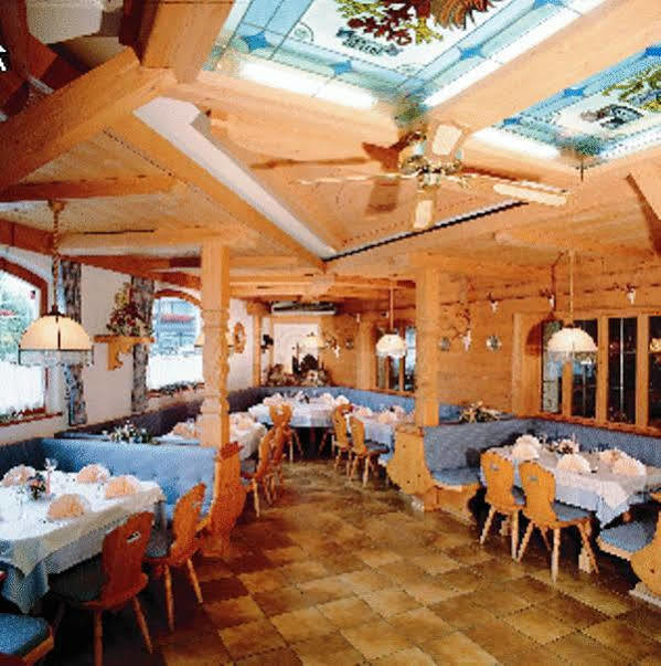 Hotel Restaurant Gradlwirt Niederndorf  外观 照片