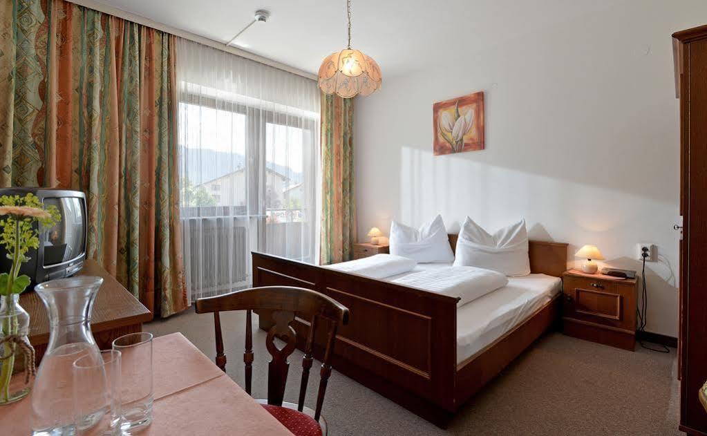 Hotel Restaurant Gradlwirt Niederndorf  外观 照片