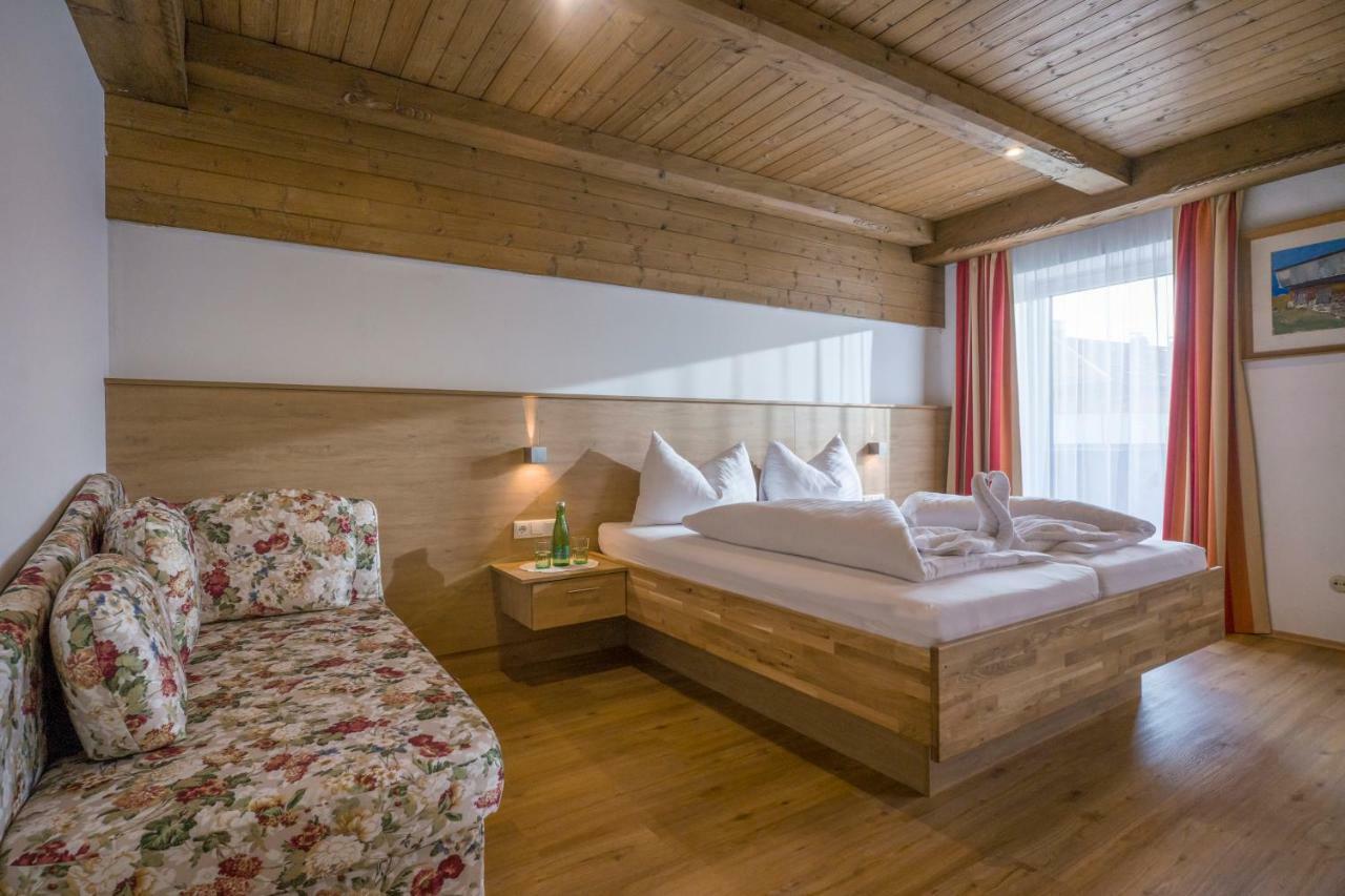 Hotel Restaurant Gradlwirt Niederndorf  外观 照片