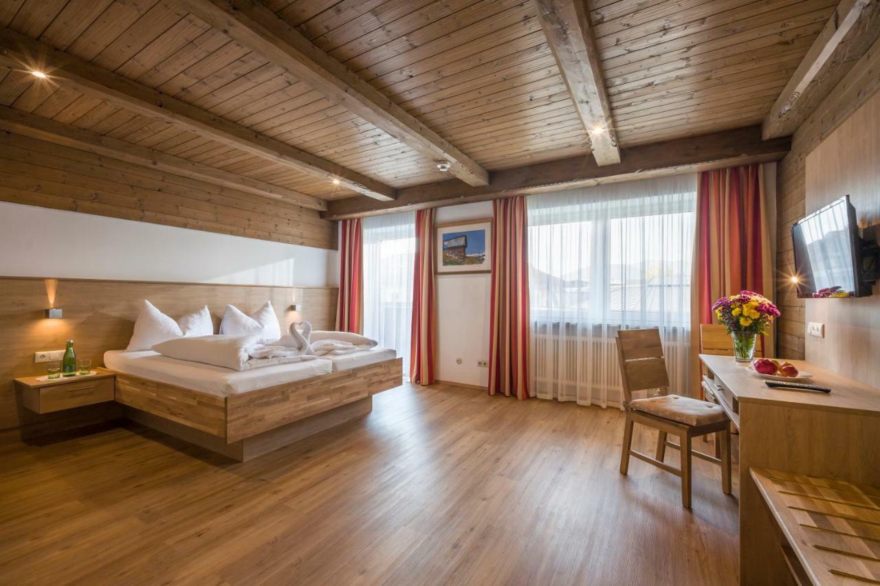 Hotel Restaurant Gradlwirt Niederndorf  外观 照片
